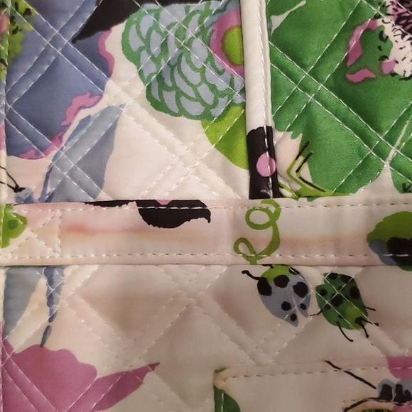 Vera Bradley Large Handbag Excellent Condition - Picture 5 of 9